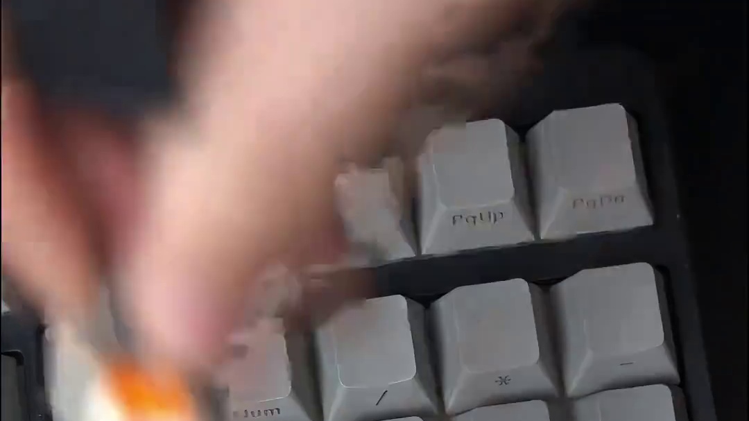 大配列新卷王迈从G98V2。 #迈从G98v2 #闭眼入迈从 #办公党键盘 #98配列键盘推荐