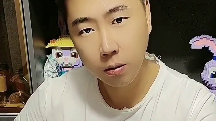 不自量力的蝼蚁？谁敢和我叫嚣