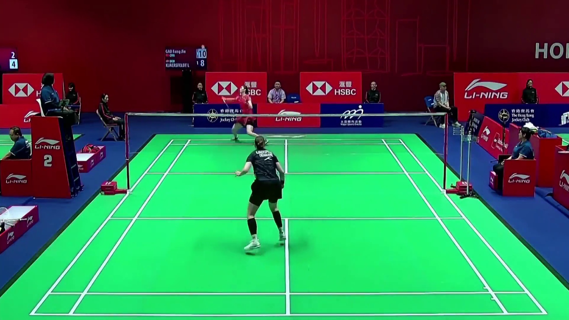 高昉洁在决胜局不断扩大领先优势，总比分2-1逆转，战胜杰克斯菲德