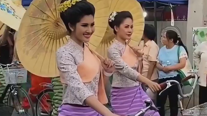 这要是下雨了，也是因为老天看到哆来美笑哭的吧！