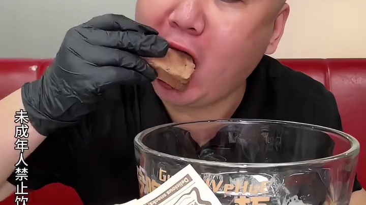 美式烟熏烤肉，羊腿羊排，烤串，精酿，全部无限畅吃！