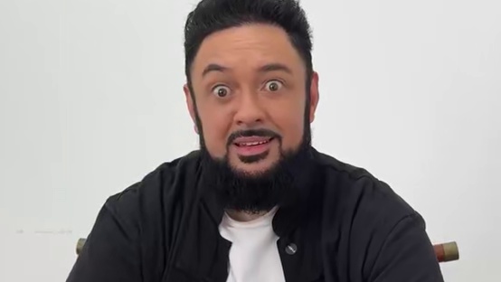 我爱加班！你们有在加班的吗？#假期第一口敬自己 #好好吃饭大赛 #老外在中国 #老外真会玩