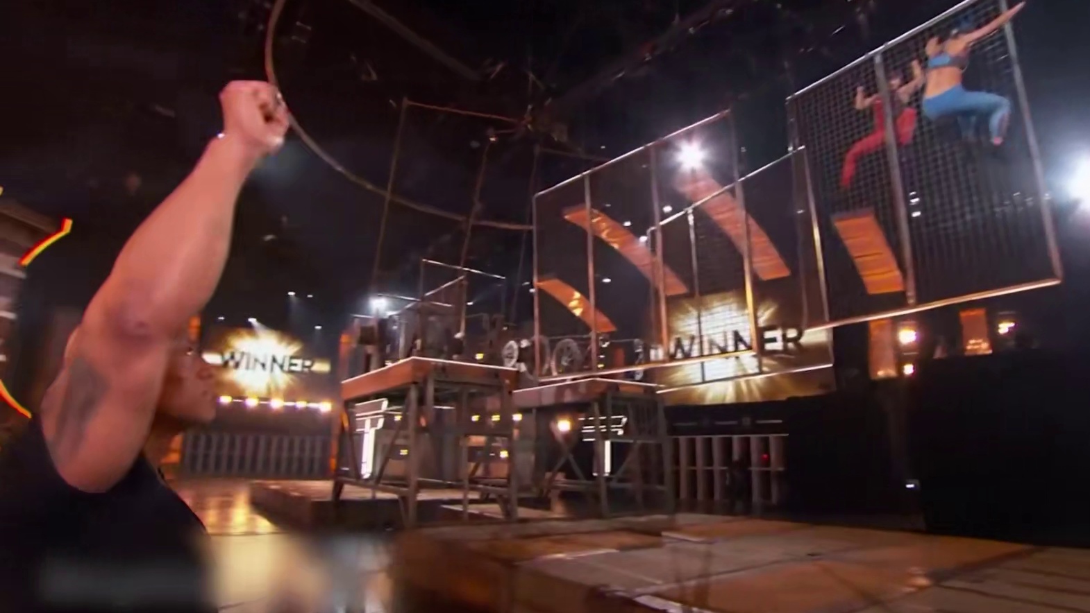 这绝对是国内综艺最不敢模仿的真人秀节目  (2)