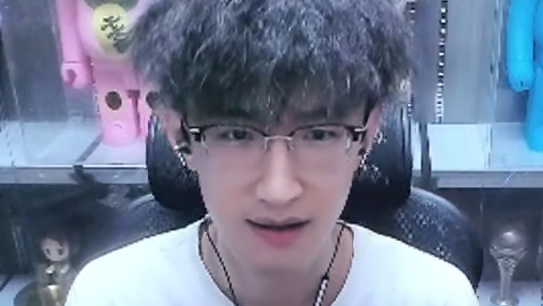 这蔡哥心态是真崩了！ 