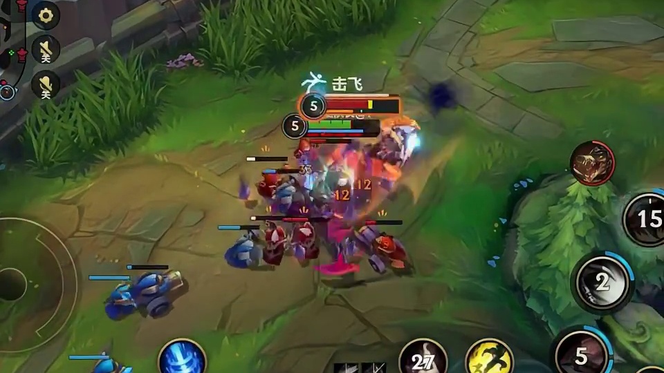 你的闪现撞墙，在我眼里也是帅的