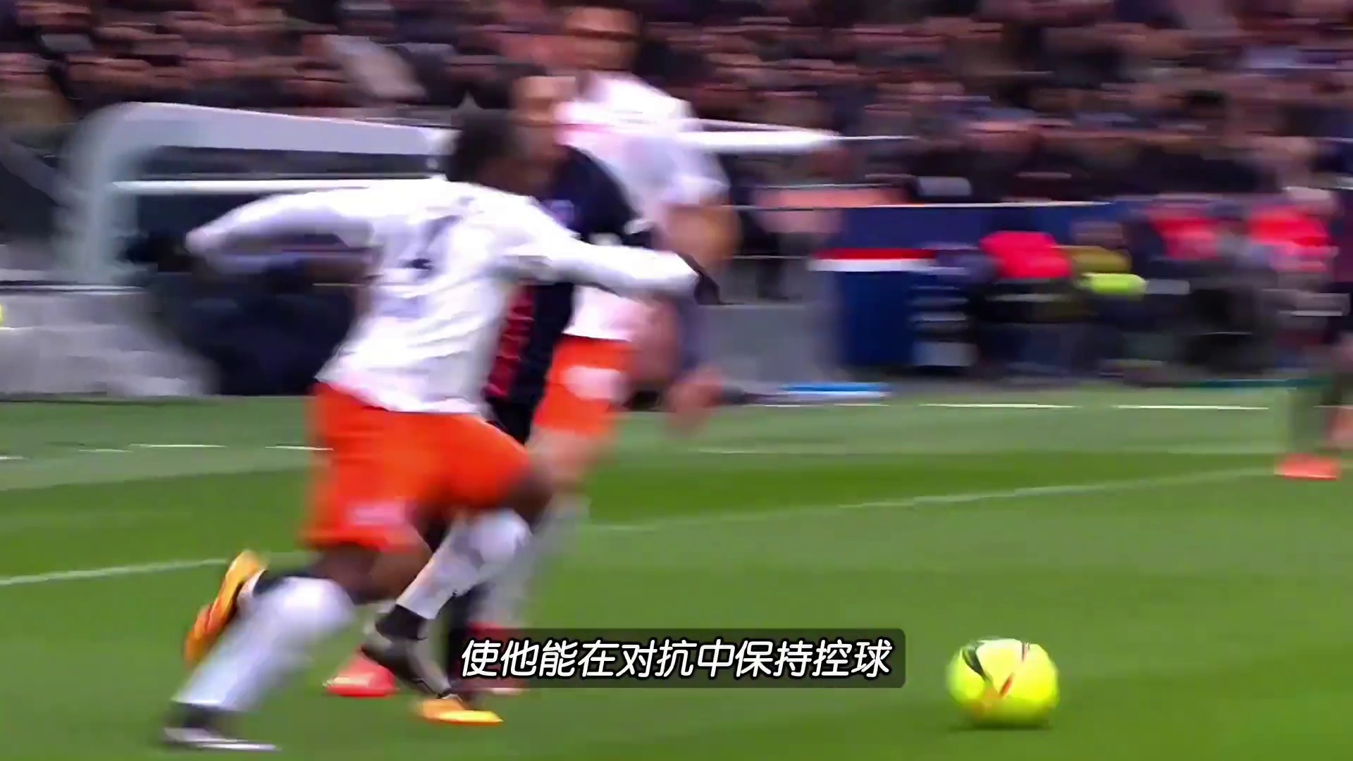 他就是阿根廷真大腿天使迪马利亚，看他踢球真的艺术！