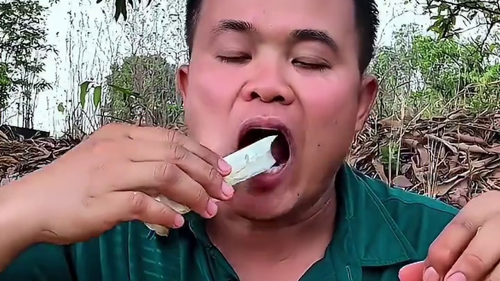 鲜嫩满肉帝王蟹搭配酸辣料汁️ 泰国美食内容启发搜索