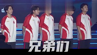 拿了冠軍可不能背后給我一腳了哦 #成都AG讓二追三#AG傳奇杯奪冠#AG獲得CFS傳奇杯總冠軍