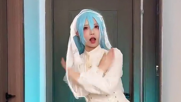 超洗脑宅舞！！！不要相信T氏的话！ 放假了就是要在家里跳跳跳！！！