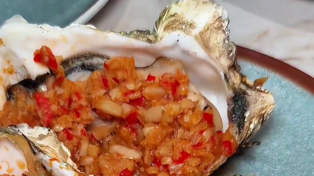 补货速度快，新鲜大闸蟹梭子蟹烤羊腿羊排各种太多了 #海鲜 #海鲜自助 #快来一起尝个鲜