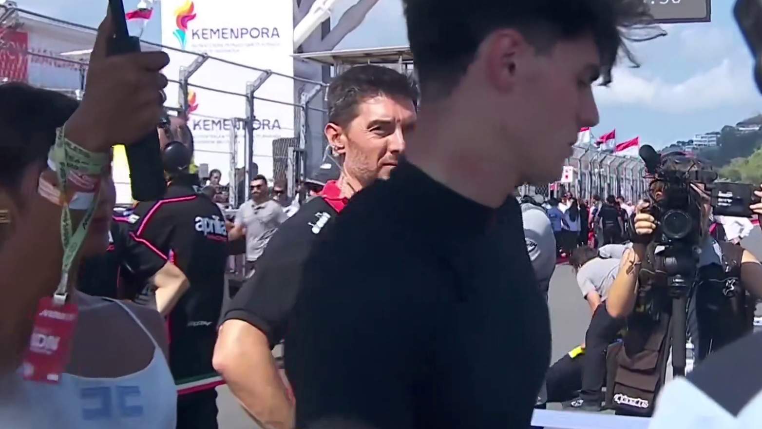 MotoGP印尼站正赛简报！ 杜卡迪厂队，全军覆没，一个被创，一个自杀！费明真的好好看！#马奎斯 #