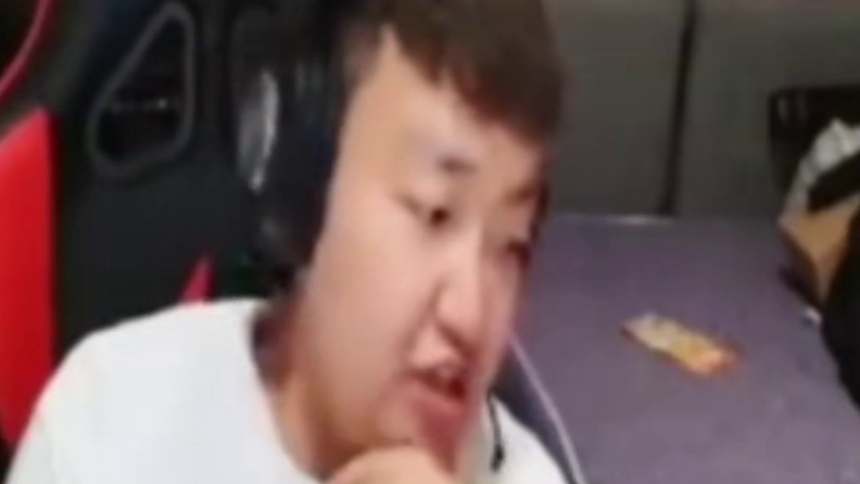 狗哥讲述AG有人天天玩别的游戏 上的全是替补竟然还夺冠了