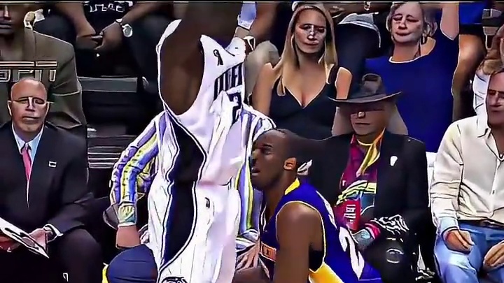 什么是实力,那年魔术队的锋线群科比挨个收拾