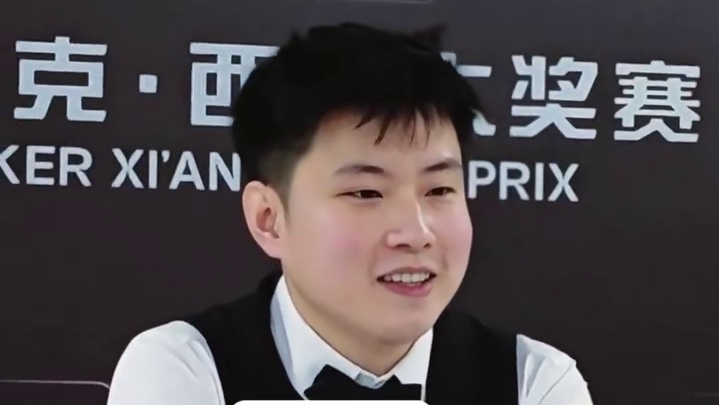 赵心童在首局打出单杆64分，王信伯在第五局打出单杆132分  开场后双方各胜一局，随后赵心童连赢两局