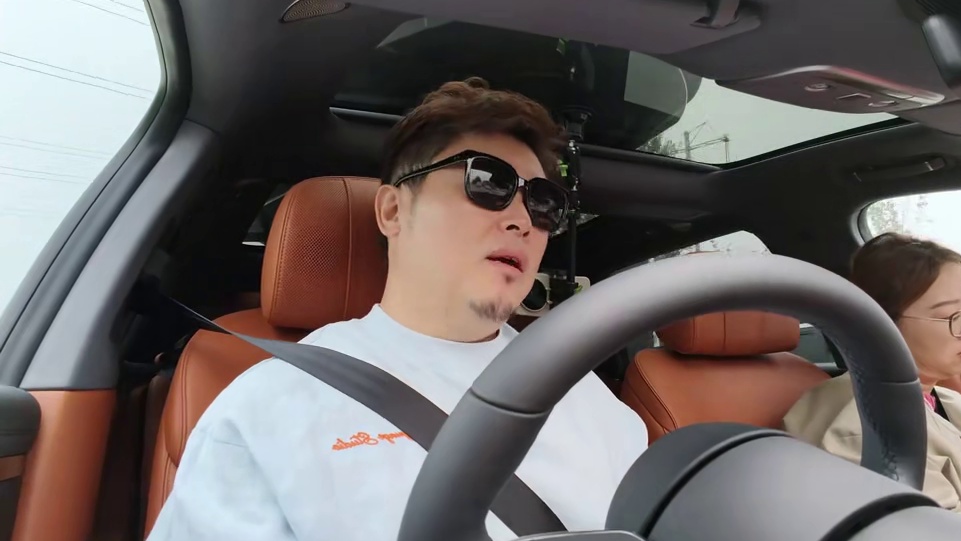 享界S9T的国庆心跳之旅 开着驭见人生旷野 没