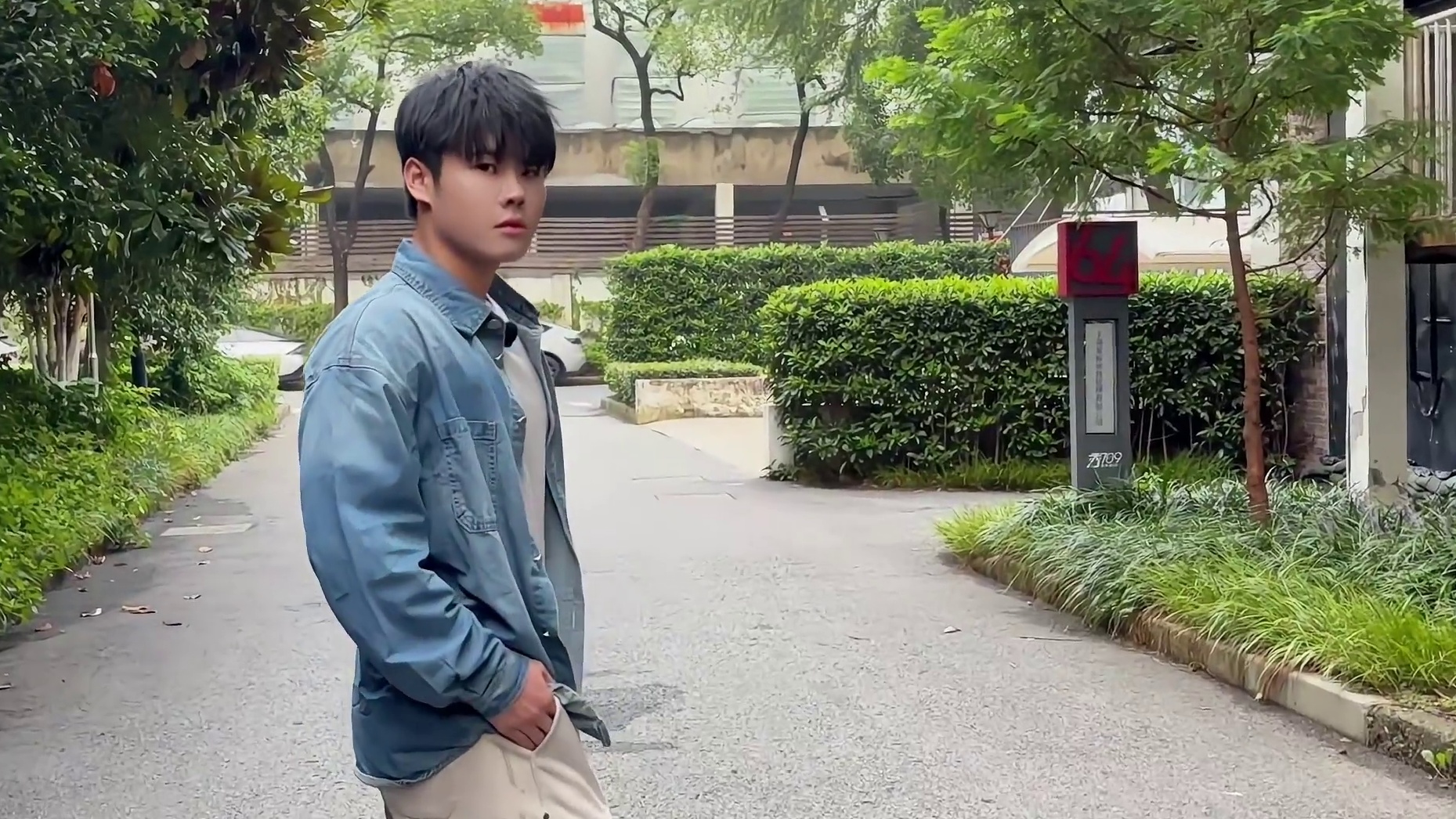 “吉隆坡的天气它是翻云又覆雨”