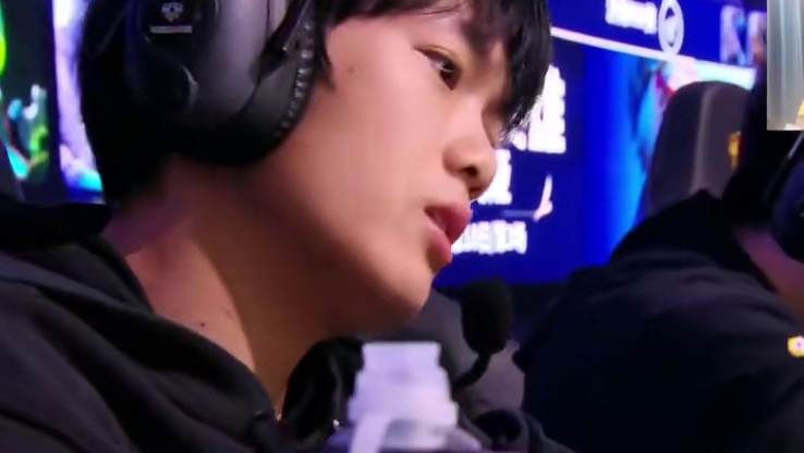 听说赖不群道歉？你不就是刚转平台怕降热度 下作手段蹭关注嘛！ #RW侠   #RW侠FLY   #赖