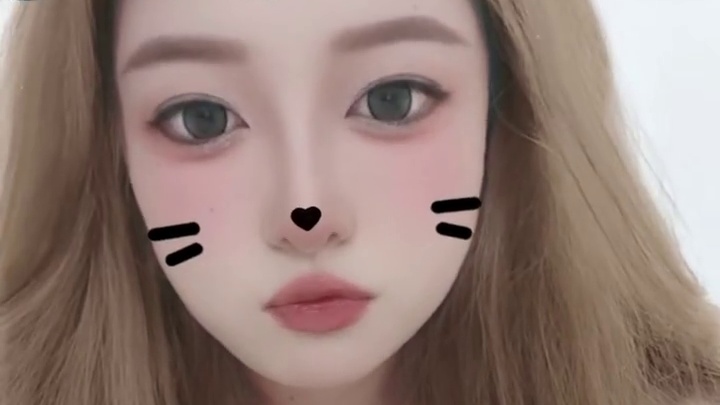 樱花树下站谁都美 我的爱 给谁都热烈 不是你好  是我好