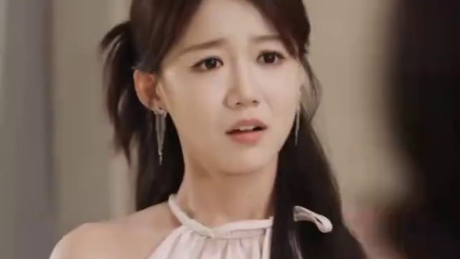 《当爱抵达时》：带娃看病遇前任！程青渺裴淮聿七年后重逢！#《当爱抵达时》 #红果短剧