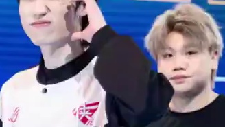 【2025S联赛秋季赛常规赛】第二周第三日第三场组队道具赛
RSG vs RW
第七局：京华冬梦 R