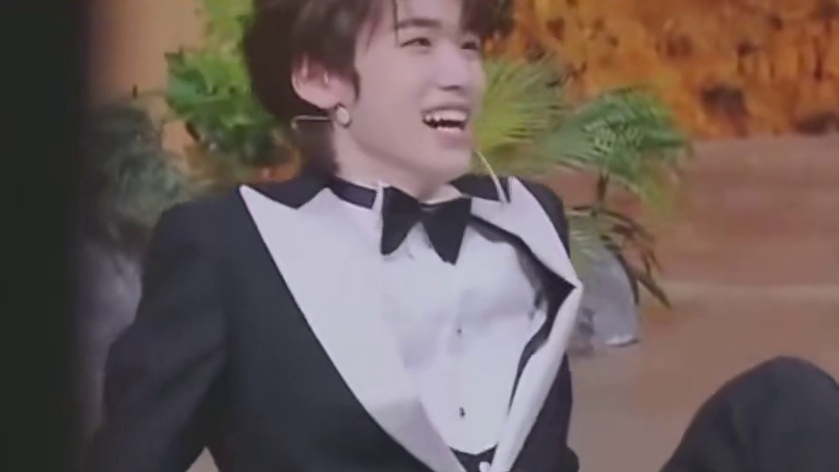 宋亚轩你是真的害怕金靖啊