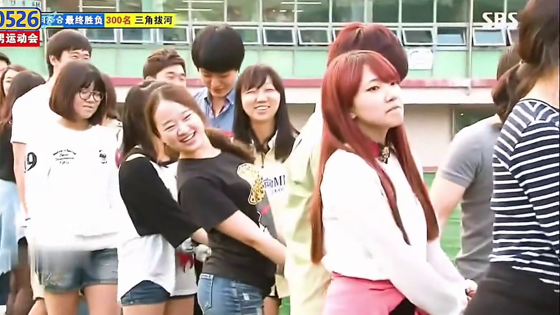 RM超燃大型三角拔河比赛，智孝军团泰裤啦！1