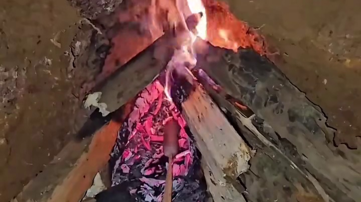 牛人小哥建造多个庇护所 #解压 #荒野建造 #野外建造