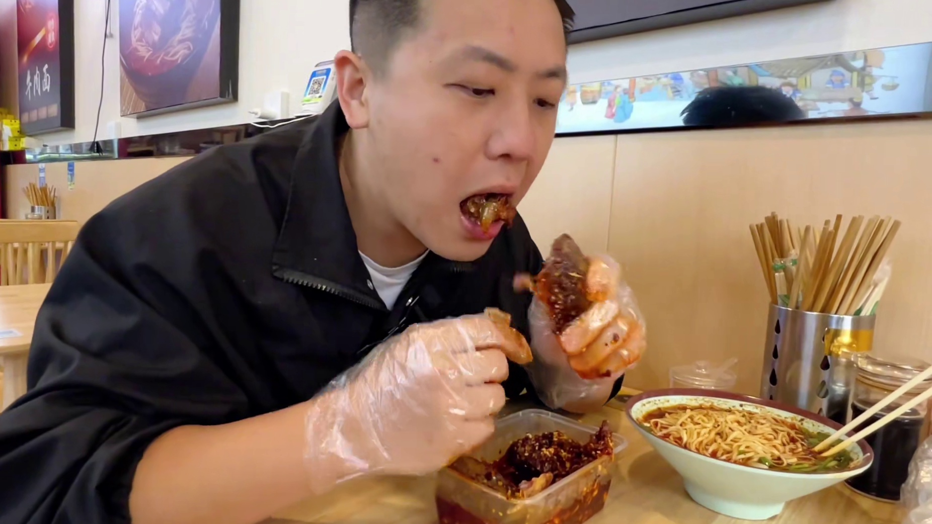 藏在菜市场里面的麻辣兔头，这才是成都的味道