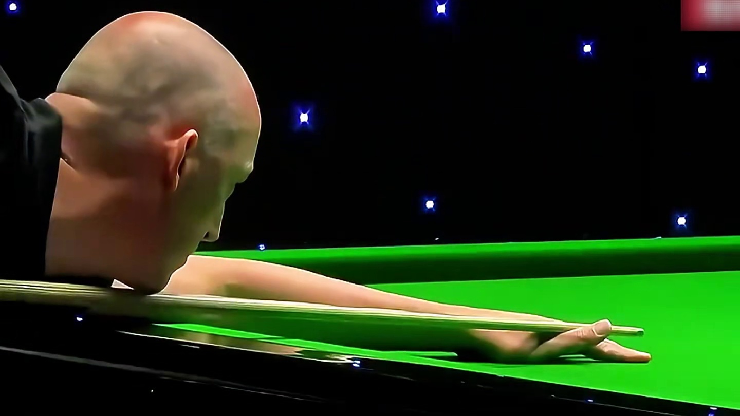 赵心童被超7分拼死反抗，狂飙8杆斯诺克翻盘 (2)