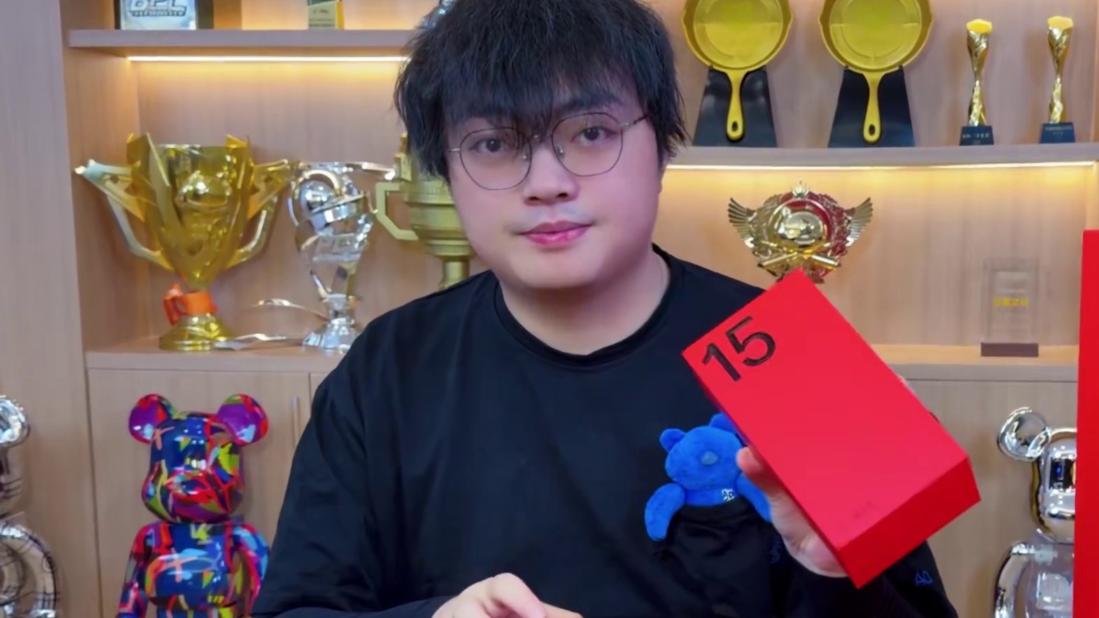 打洲就用一加15 #游戏主播同款一加  #一加165Hz超高刷枪神  #一加15  #当手游体验接近