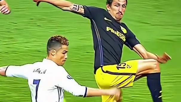 印尼无缘世界杯，赛后印尼队长拦住裁判组表达不满