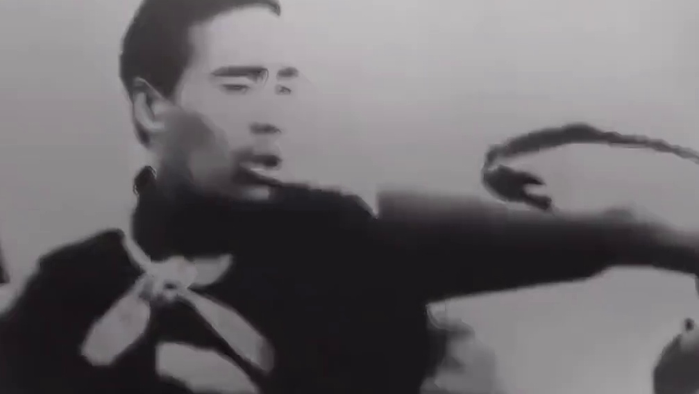 原版是一首胜利歌