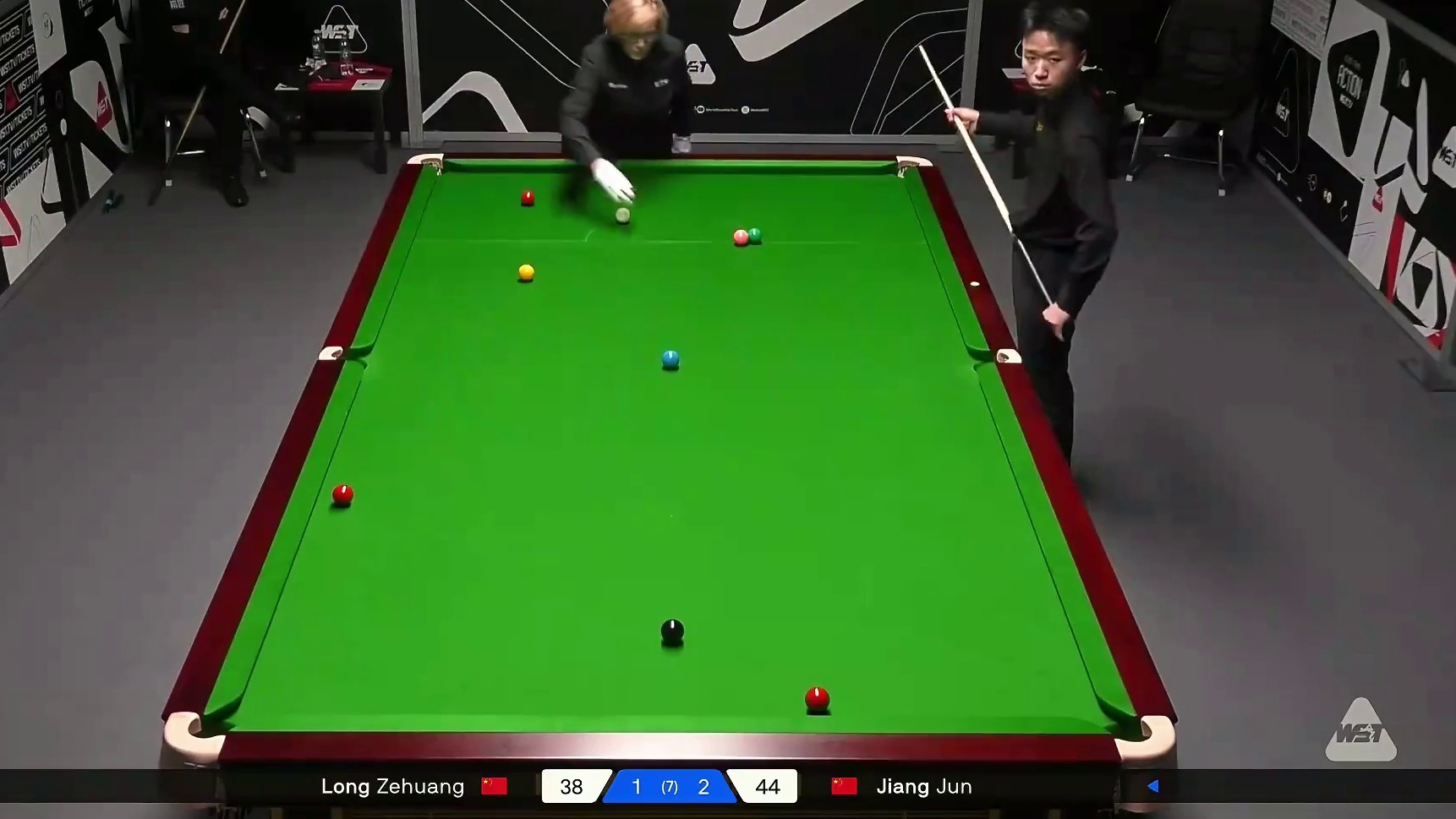 正播斯诺克苏格兰公开赛：龙泽煌VS江俊！剧情连续反转跌宕起伏