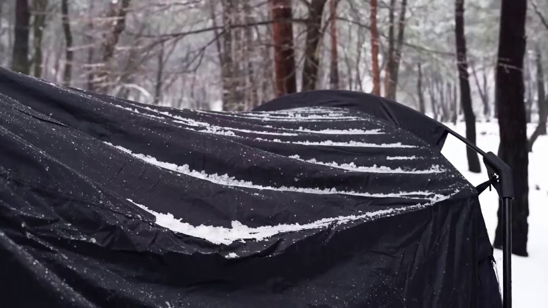 第5集：雪天在野外搭建帐篷露营地，独自度过