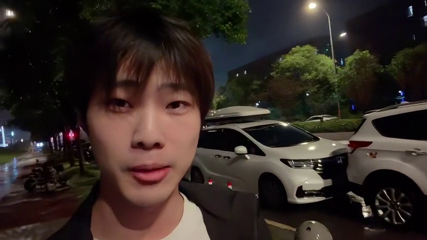 和人才市场认识的妹妹面基