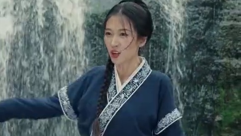 以簪为刃 ，这部短剧给我看的真是热血沸腾！ #姐姐的三条簪 #姐姐的三条簪是细糠吧