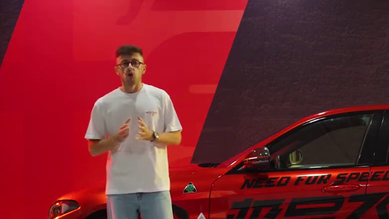 传奇配色诠释意式风骨 阿尔法·罗密欧联名涂装“燃冕双生”免费领！ 
10.17-11.2累计登录3天