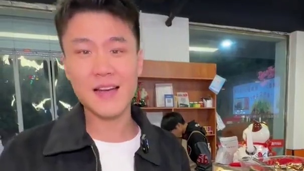 两个人在德隆街吃一锅干锅鸭还有那么涮菜自助才五六十！ #干锅鸭 #美食