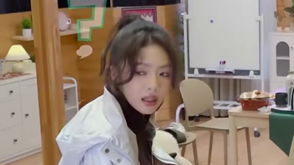 董思成追狗跑遍桃花坞