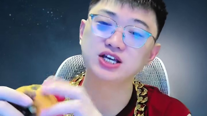 当塔2撞上时光服，怎么选？ #永恒之塔2 #魔兽世界 #魔兽世界时光服 #MMORPG #游戏搬砖