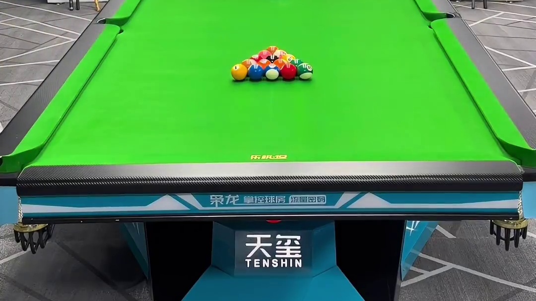 十三档的飞毛巾，鹏你得长点心，旁边能扔的还有球杆！