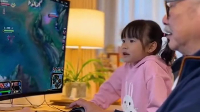 爷爷，我玩亚索也要出心之钢