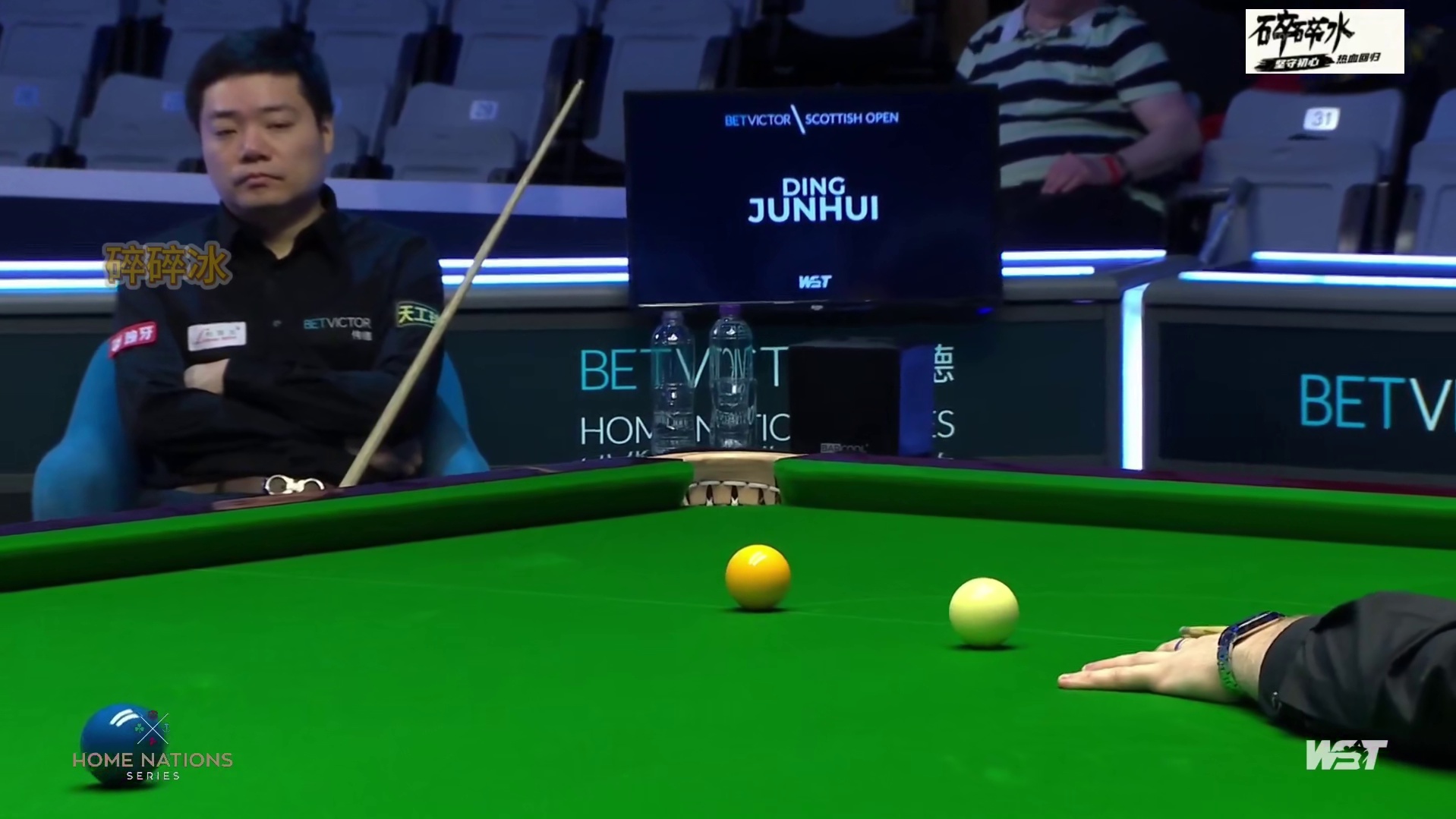 降维打击！丁俊晖现场授课、表演赛火中取栗，球迷：实力真强！