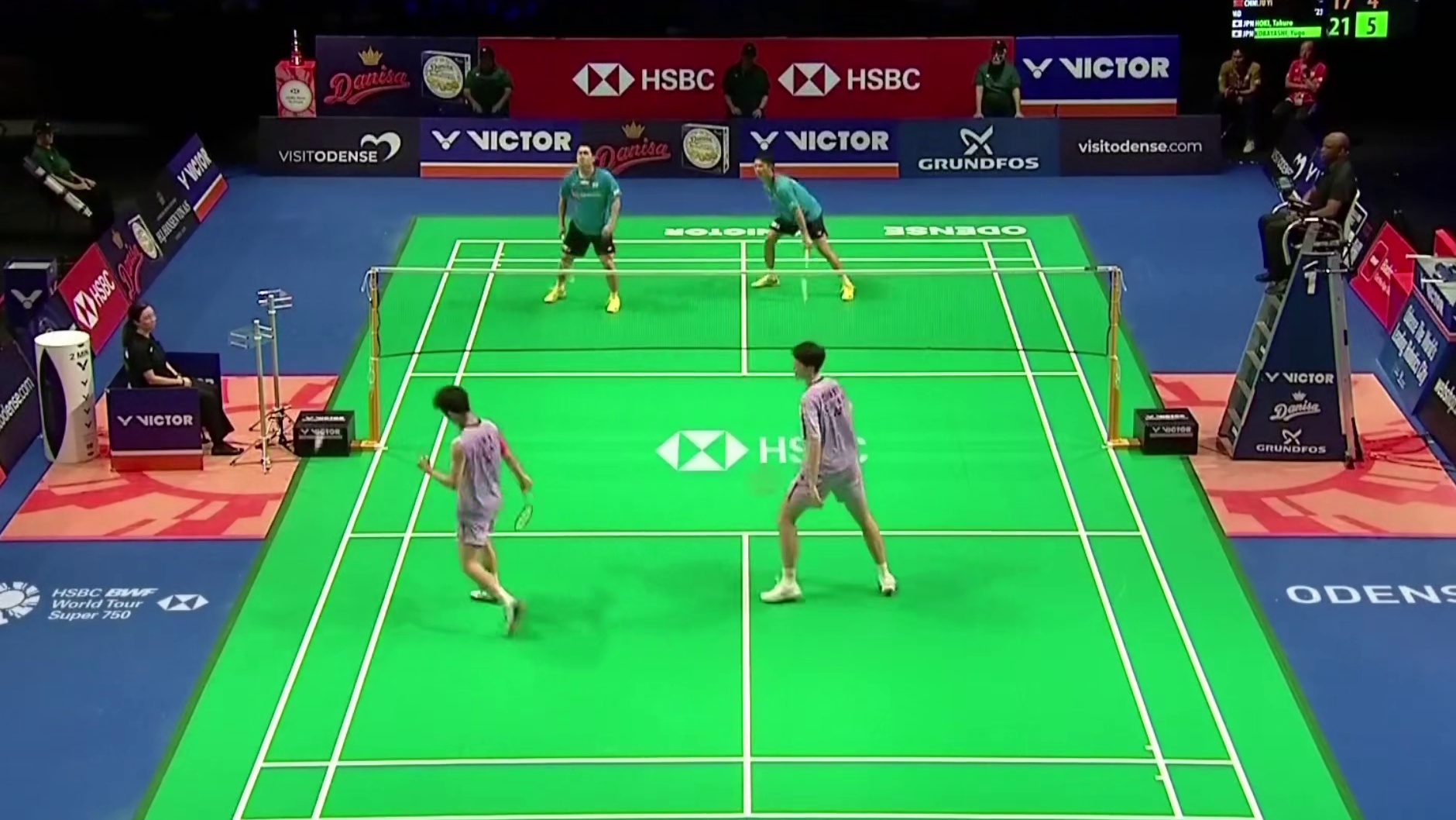 一百组合失误较多 ，未能缩减分差，日本组合始终保持领先优势，最终以21-14再胜一局