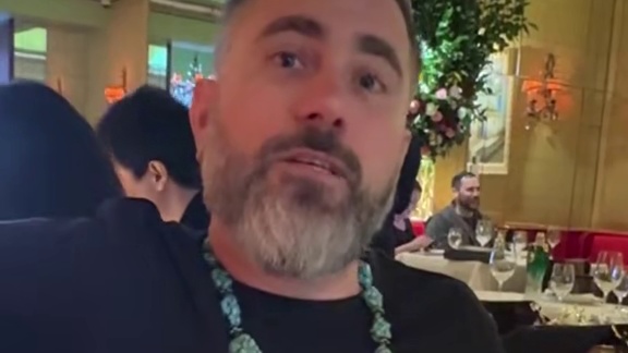 曹操遇见老纽约北京烤鸭