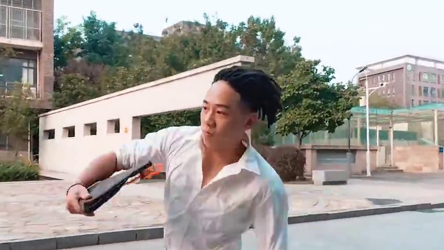 每天着急下班回家玩三角洲的我