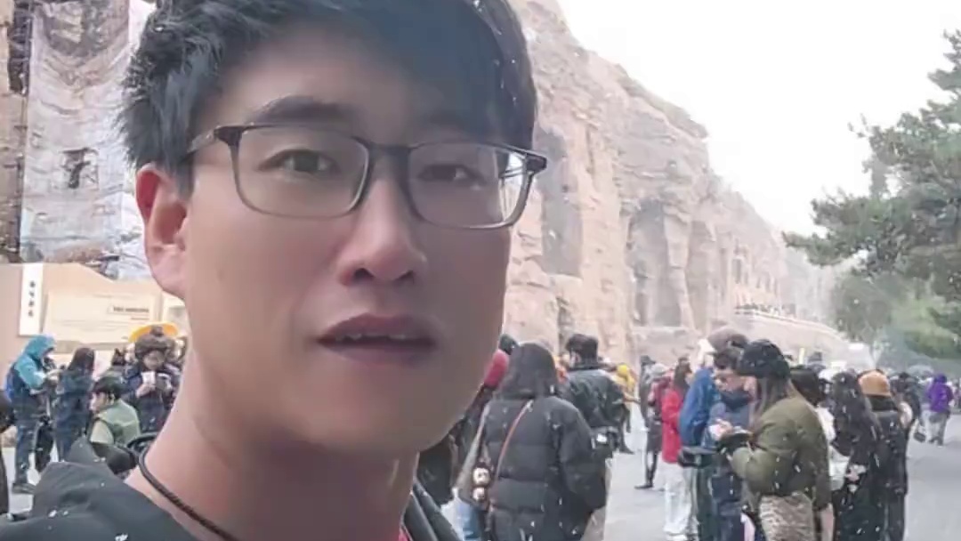 大同下大雪啦！快来大同旅游吧！ 来了我请您吃削面！#大话西游2经典版 #大话西游掌柜