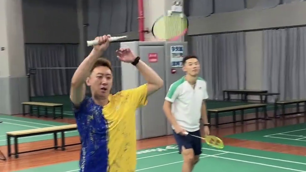 希望你们在球场永远不会遇到