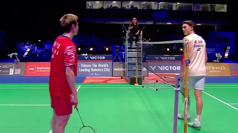 石宇奇与安赛龙争吵起来，究竟谁在理