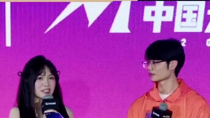 zzzed赛后采访 安利首款国服战队专属皮肤  #决胜巅峰全球电竞 #决胜巅峰 #决胜巅峰中国大师赛